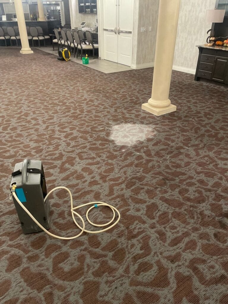 commercial carpet cleaning in Ventura, CA and nearby areas. Call for a free quote now!