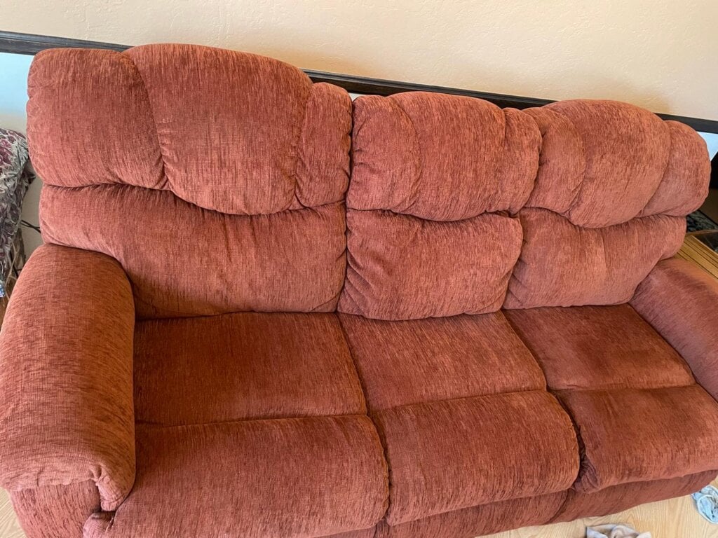 Upholstery Cleaning Service- serving Ventura, CA and nearby areas. Free quotes available!